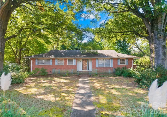 Photo 1 of Single family home for sale at 2124 Woodlawn St #31, Kannapolis, NC 28083 | MLS# 4433052 | Listing updated on 2026-10-09