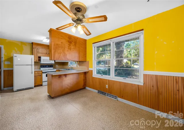 Photo 4 of Single family home for sale at 2124 Woodlawn St #31, Kannapolis, NC 28083 | MLS# 4433052 | Listing updated on 2026-10-10