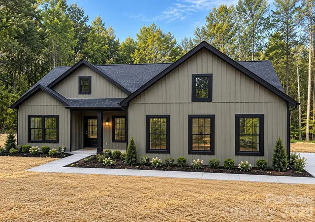 Photo 1 of Single family home for sale at 4370 Bringle Fry Rd, Salisbury, NC 28146 | MLS# 4433057 | Listing updated on 2026-10-09