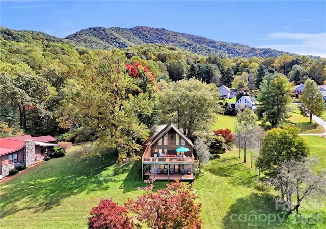Photo 1 of Single family home for sale at 206 Sams Trl #15, Waynesville, NC 28786 | MLS# 4433077 | Listing updated on 2026-10-10