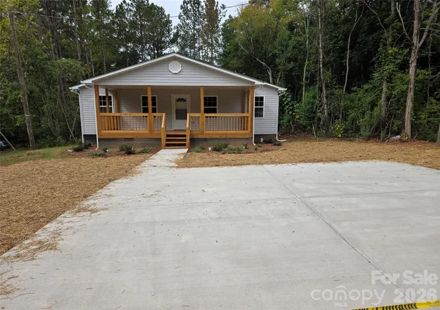 Photo 1 of Single family home for sale at 706 Settle St, Wadesboro, NC 28170 | MLS# 4433080 | Listing updated on 2026-10-11