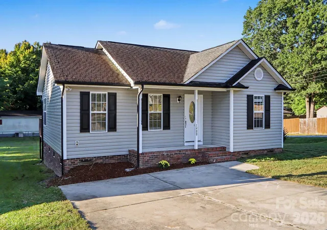 Photo 1 of Single family home for sale at 1488 Ontario Dr, Kannapolis, NC 28083 | MLS# 4433088 | Listing updated on 2026-10-13