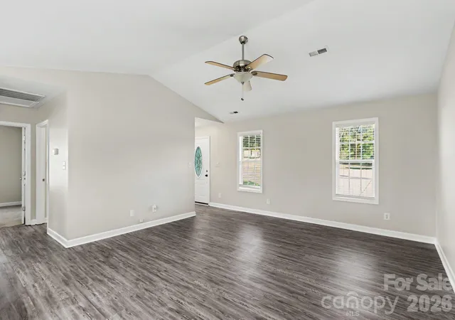 Photo 2 of Single family home for sale at 1488 Ontario Dr, Kannapolis, NC 28083 | MLS# 4433088 | Listing updated on 2026-10-13