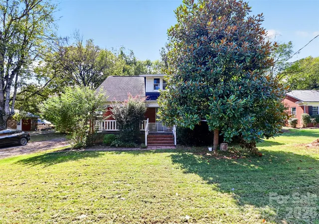 Photo 2 of Single family home for sale at 8512 E Franklin St, Mount Pleasant, NC 28124 | MLS# 4433102 | Listing updated on 2026-10-10