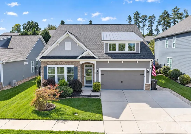 Single family home for sale at 133 Tomahawk Dr, Mooresville, NC 28117 | MLS# 4433110