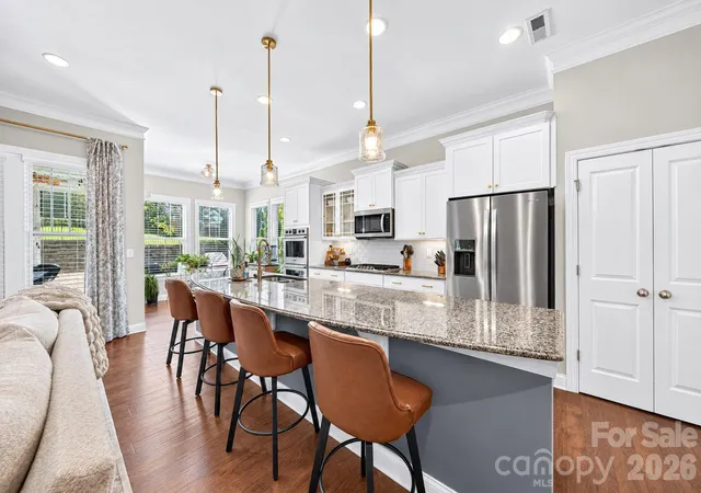 Photo 2 of Single family home for sale at 133 Tomahawk Dr, Mooresville, NC 28117 | MLS# 4433110 | Listing updated on 2026-10-09