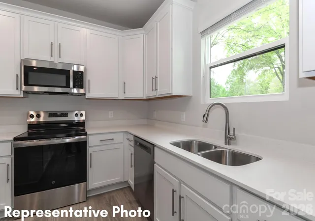 Photo 2 of Single family home for sale at 227 Institute St, Mooresville, NC 28115 | MLS# 4433114 | Listing updated on 2026-10-09