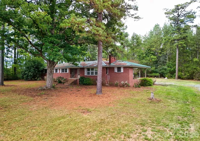 Photo 1 of Single family home for sale at 4027 Great Fls Hwy, Richburg, SC 29729 | MLS# 4433119 | Listing updated on 2026-10-14