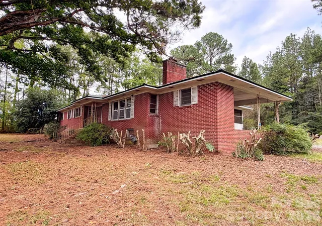Photo 4 of Single family home for sale at 4027 Great Fls Hwy, Richburg, SC 29729 | MLS# 4433119 | Listing updated on 2026-10-14