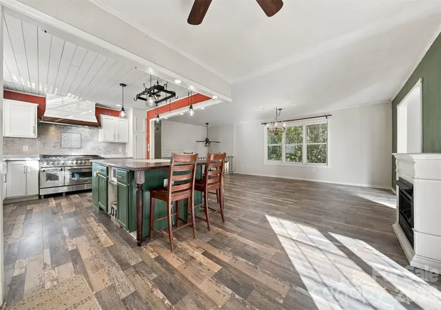 Photo 3 of Single family home for sale at 183 Falls Ave, Granite Falls, NC 28630 | MLS# 4433129 | Listing updated on 2026-10-21