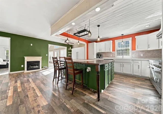Photo 4 of Single family home for sale at 183 Falls Ave, Granite Falls, NC 28630 | MLS# 4433129 | Listing updated on 2026-10-21
