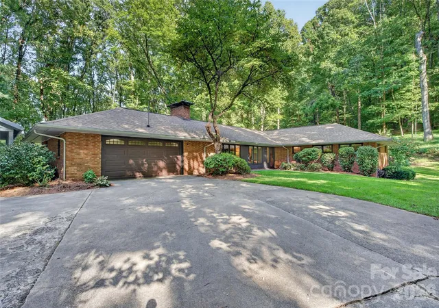Photo 1 of Single family home for sale at 459 Forest Hts Dr, Marion, NC 28752 | MLS# 4433130 | Listing updated on 2026-10-11