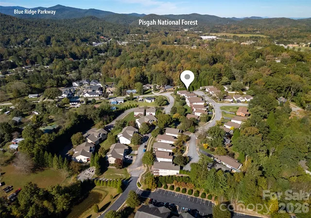 Photo 3 of Single family home for sale at 88 E Danbury Ln, Brevard, NC 28712 | MLS# 4433132 | Listing updated on 2026-10-17