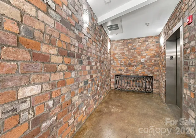 Photo 3 of Condo for sale at 3123 Davidson St #303, Charlotte, NC 28205 | MLS# 4433136 | Listing updated on 2026-10-11