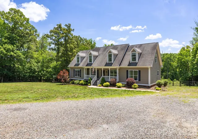 Photo 3 of Single family home for sale at 1616 Iron Works Rd, Reidsville, NC 27320 | MLS# 4433143 | Listing updated on 2026-10-09
