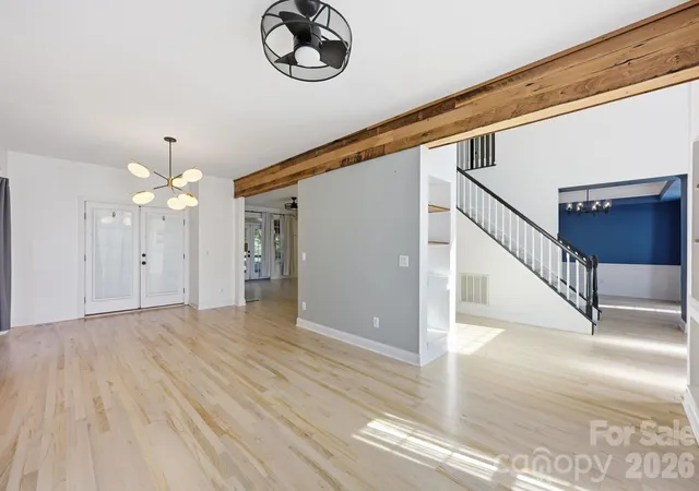 Photo 4 of Single family home for sale at 15737 Agincourt Dr, Huntersville, NC 28078 | MLS# 4433158 | Listing updated on 2026-10-10