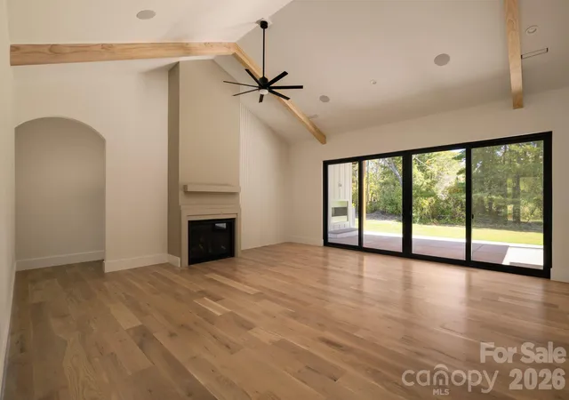 Photo 4 of Single family home for sale at 22 Willowbrook Rd, Asheville, NC 28805 | MLS# 4433166 | Listing updated on 2026-10-17