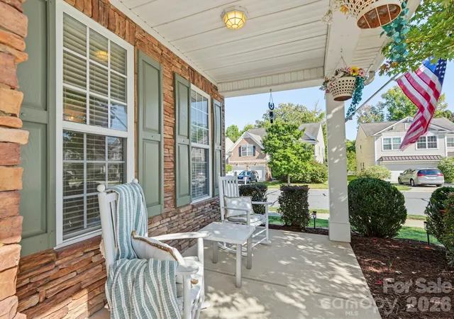 Photo 3 of Single family home for sale at 10900 Sand River Ct, Davidson, NC 28036 | MLS# 4433186 | Listing updated on 2026-10-10