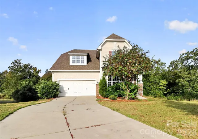 Photo 1 of Single family home for sale at 6223 Shumard Oak Way, Fort Mill, SC 29707 | MLS# 4433193 | Listing updated on 2026-10-10