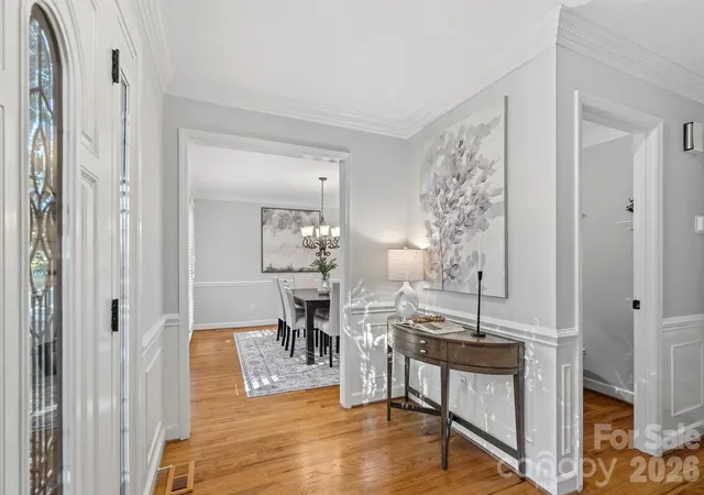 Photo 2 of Single family home for sale at 2716 Oldenway Dr, Charlotte, NC 28269 | MLS# 4433195 | Listing updated on 2026-10-24