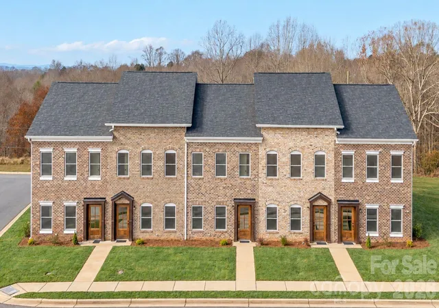 Photo 3 of Townhouse for sale at 2117 24th Street Ln, Hickory, NC 28602 | MLS# 4433196 | Listing updated on 2026-10-22