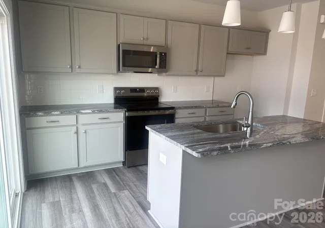 Photo 2 of Townhouse for sale at 3604 Teslow Dr #33, Charlotte, NC 28215 | MLS# 4433197 | Listing updated on 2026-10-09