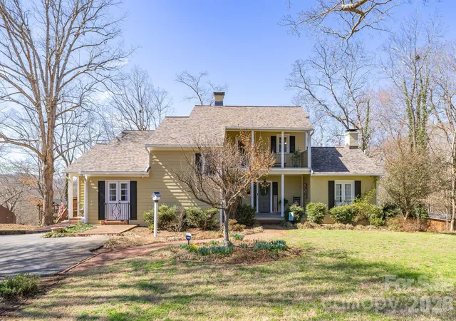 Photo 2 of Single family home for sale at 651 Highland Dr, Eden, NC 27288 | MLS# 4433209 | Listing updated on 2026-10-09