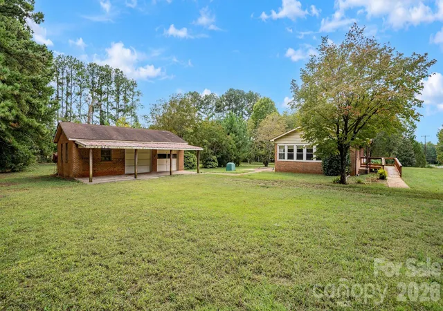 Photo 2 of Single family home for sale at 6007 Mooresville Rd, Salisbury, NC 28147 | MLS# 4433211 | Listing updated on 2026-10-11