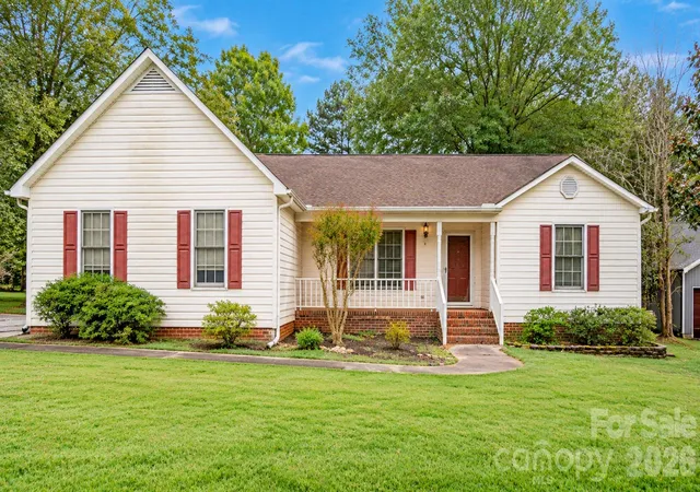 Photo 1 of Single family home for sale at 6009 Mooresville Rd, Salisbury, NC 28147 | MLS# 4433216 | Listing updated on 2026-10-11