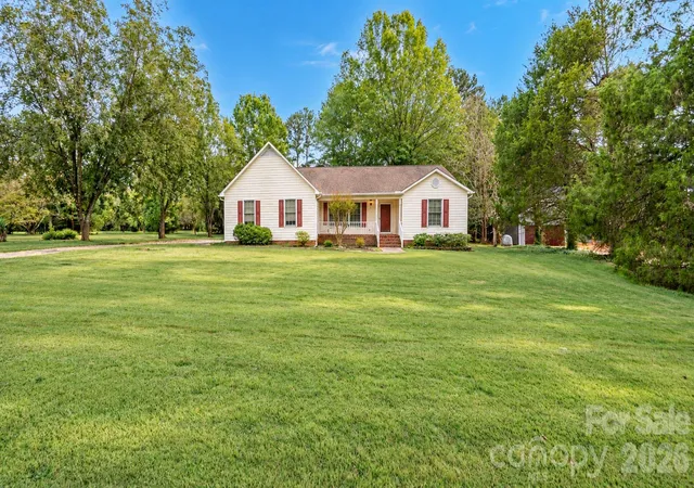 Photo 2 of Single family home for sale at 6009 Mooresville Rd, Salisbury, NC 28147 | MLS# 4433216 | Listing updated on 2026-10-11
