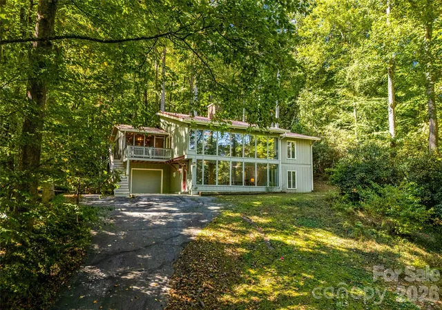 Photo 4 of Single family home for sale at 7820 Greenville Hwy, Brevard, NC 28712 | MLS# 4433219 | Listing updated on 2026-10-20
