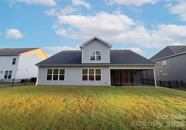 Photo 4 of Single family home for sale at 2591 Cornelius Pl NW, Concord, NC 28027 | MLS# 4433221 | Listing updated on 2026-10-10