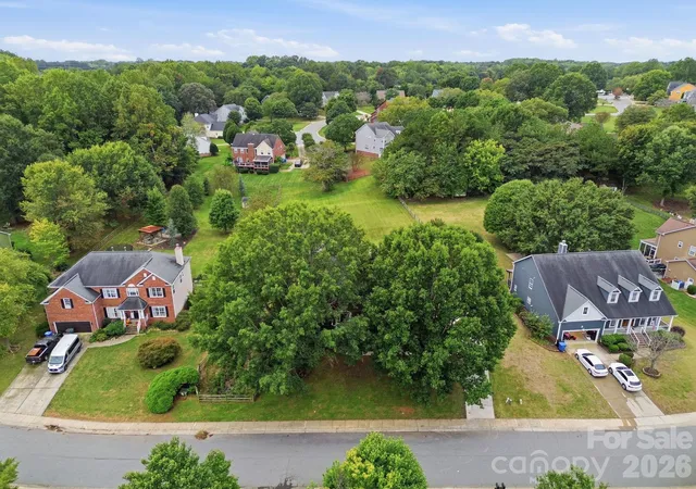 Photo 1 of Single family home for sale at 166 Castles Gate Dr, Mooresville, NC 28117 | MLS# 4433227 | Listing updated on 2026-10-10