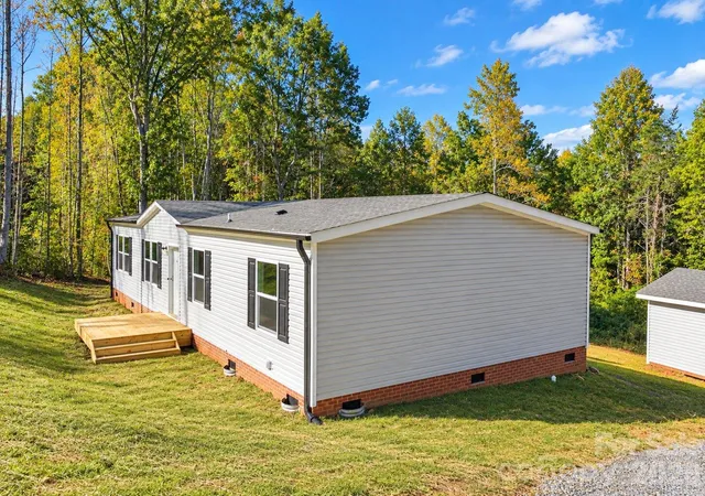 Photo 2 of Single family home for sale at 2308 Dobbin Ct, Vale, NC 28168 | MLS# 4433253 | Listing updated on 2026-10-16
