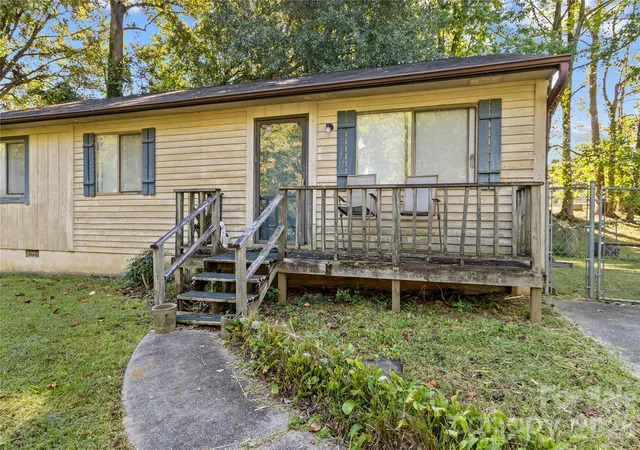Photo 1 of Single family home for sale at 231 King David Ln, Gastonia, NC 28056 | MLS# 4433266 | Listing updated on 2026-10-29