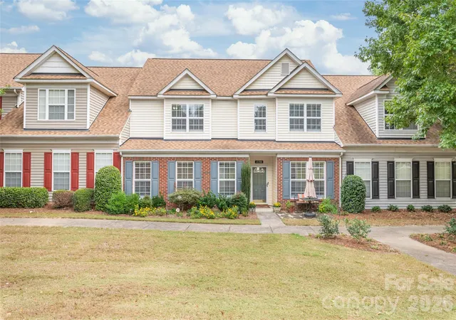 Photo 3 of Townhouse for sale at 4780 Grier Farm Ln, Charlotte, NC 28270 | MLS# 4433351 | Listing updated on 2026-10-21
