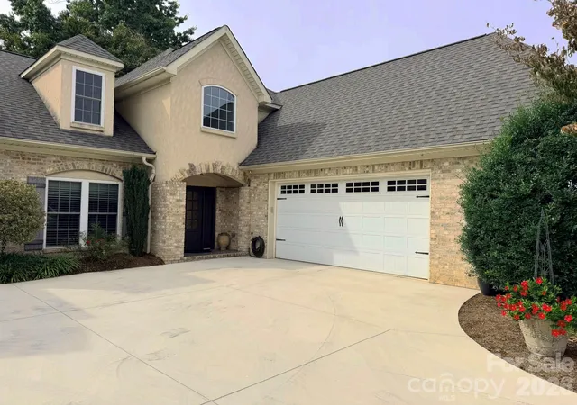 Photo 1 of Townhouse for sale at 149 42nd Avenue Dr NW, Hickory, NC 28601 | MLS# 4433365 | Listing updated on 2026-10-14