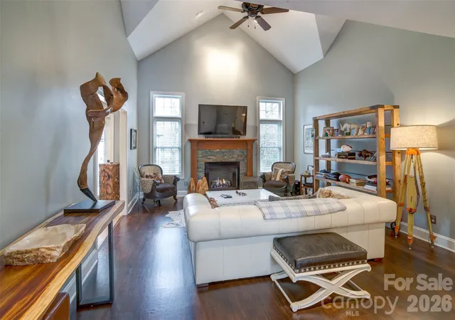 Photo 3 of Townhouse for sale at 149 42nd Avenue Dr NW, Hickory, NC 28601 | MLS# 4433365 | Listing updated on 2026-10-14