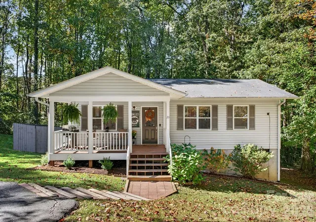 Single family home for sale at 20 Mctindal Cir, Asheville, NC 28803 | MLS# 4433366