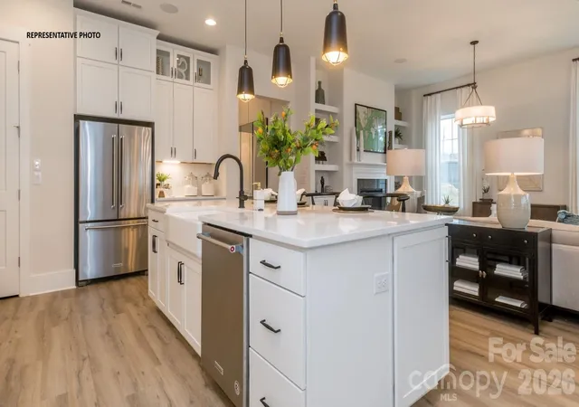 Photo 4 of Single family home for sale at 2329 Tulip Blossom Ln, Fort Mill, SC 29715 | MLS# 4433375 | Listing updated on 2026-10-10