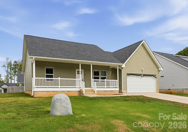 Photo 1 of Single family home for sale at 7667 Sarah Dr, Denver, NC 28037 | MLS# 4433380 | Listing updated on 2026-10-10