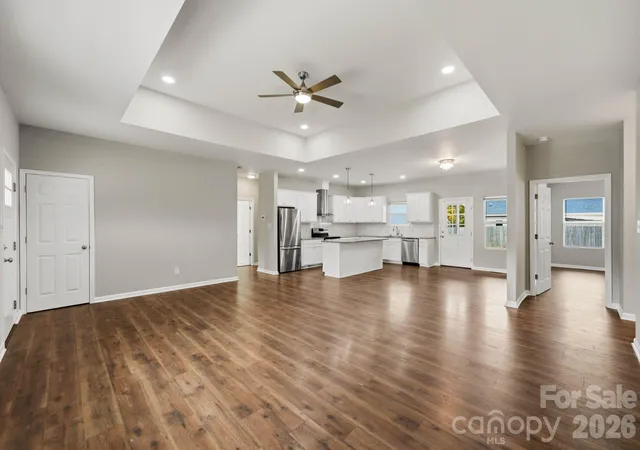 Photo 4 of Single family home for sale at 7667 Sarah Dr, Denver, NC 28037 | MLS# 4433380 | Listing updated on 2026-10-10