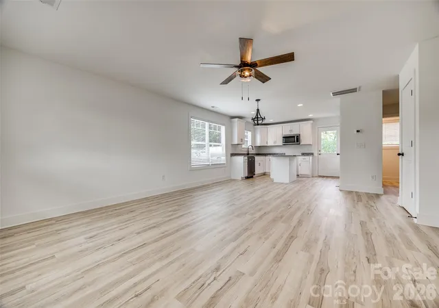 Photo 3 of Single family home for sale at 2336 West Blvd, Charlotte, NC 28208 | MLS# 4433409 | Listing updated on 2026-10-28