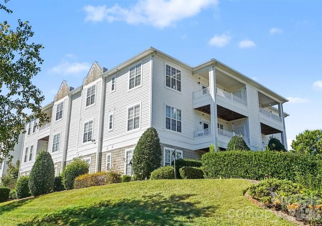 Photo 1 of Condo for sale at 18711 Ruffner Dr #3C, Cornelius, NC 28031 | MLS# 4433414 | Listing updated on 2026-10-24