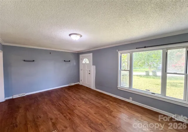 Photo 3 of Single family home for sale at 831 Fairview St, Kannapolis, NC 28083 | MLS# 4433416 | Listing updated on 2026-10-22