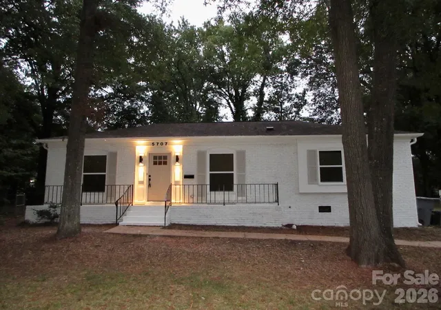 Photo 1 of Single family home for sale at 5707 Kallam Ct, Charlotte, NC 28215 | MLS# 4433418 | Listing updated on 2026-10-26