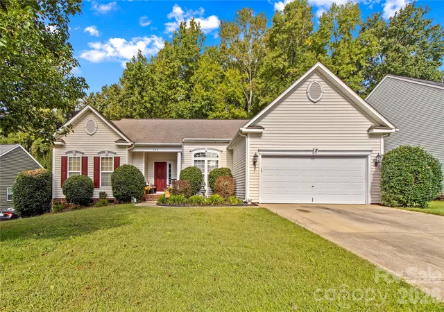 Single family home for sale at 133 Flowering Grv Ln, Mooresville, NC 28115 | MLS# 4433429
