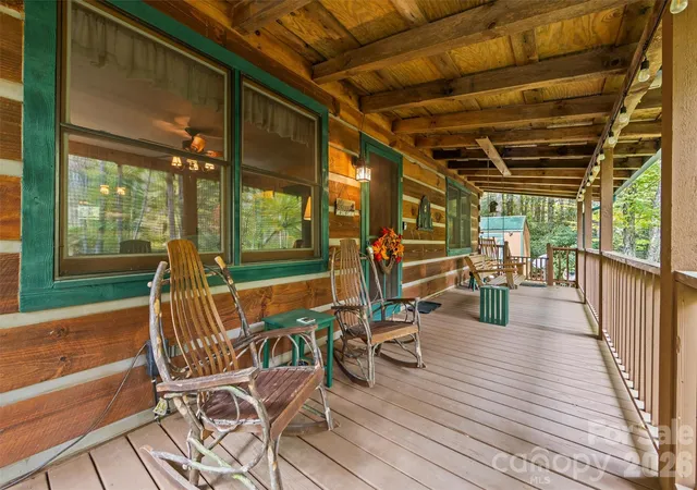 Photo 4 of Single family home for sale at 758 Mashstomp Rd, Maggie Valley, NC 28751 | MLS# 4433434 | Listing updated on 2026-10-20