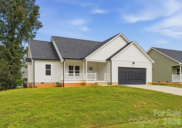 Photo 2 of Single family home for sale at 7659 Sarah Dr, Denver, NC 28037 | MLS# 4433456 | Listing updated on 2026-10-10