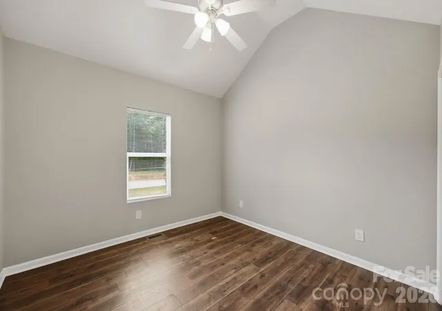Photo 4 of Single family home for sale at 7659 Sarah Dr, Denver, NC 28037 | MLS# 4433456 | Listing updated on 2026-10-10